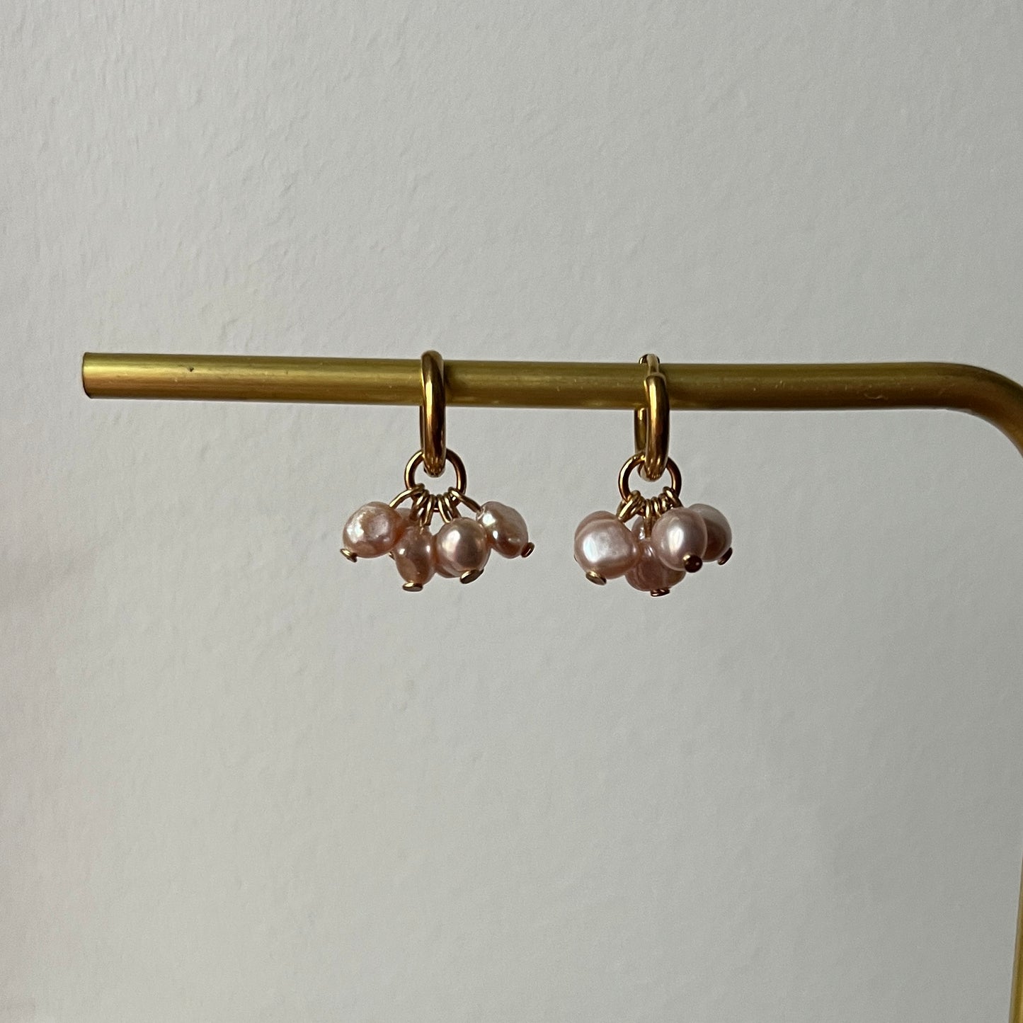 Mini pearl cluster -korvakorut