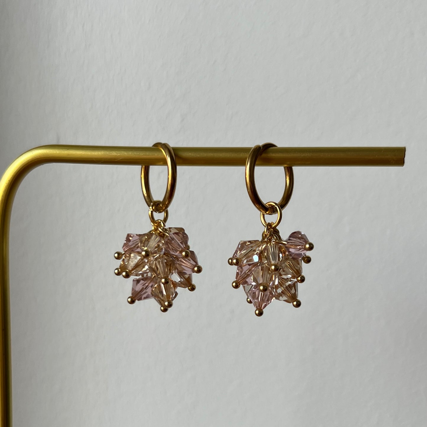 Crystal cluster -korvakorut