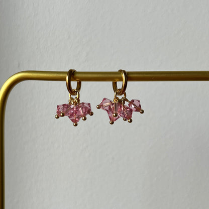 6 kristallia -korvakorut