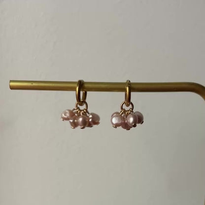 Mini pearl cluster -korvakorut